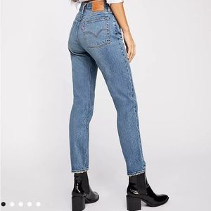 VINTAGE Levi 501 Wedgie high rise jeans